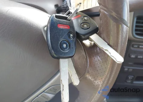 2008 Honda Pilot Ex-L из США, поврежденный, VIN 5FNYF28618B016551